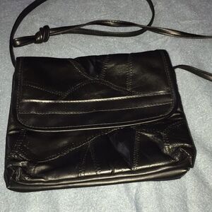 Small crossbody purse EUC! Black!